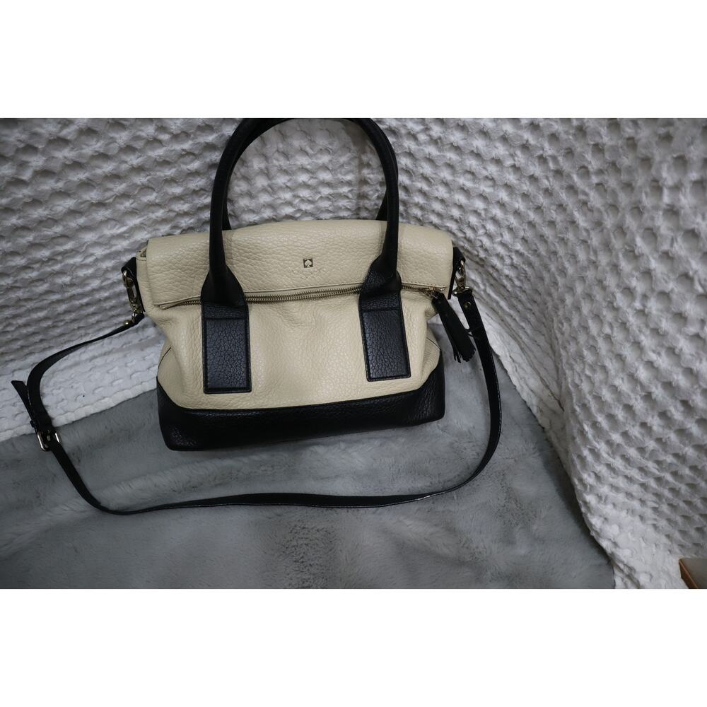 Kate Spade || Buttermilk & Black Carman Southport Avenue Fold-Over Tote